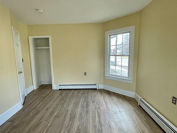5th image of 46 E Market St