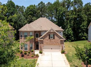 1247 Clear Stream Rdg, Auburn, GA 30011
