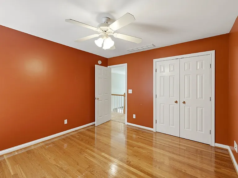 3237 Mantilla Dr — Photo 32
