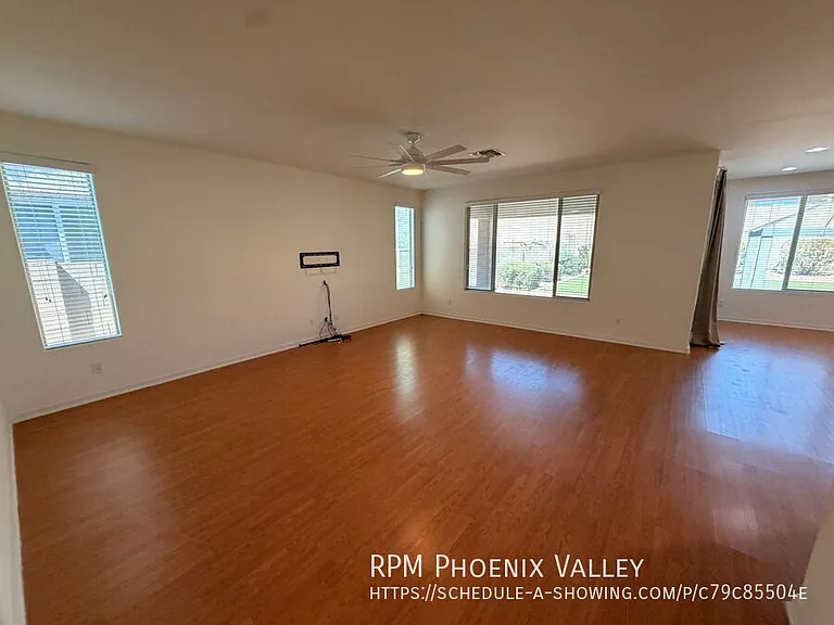 25549 N 104th Dr — Photo 12