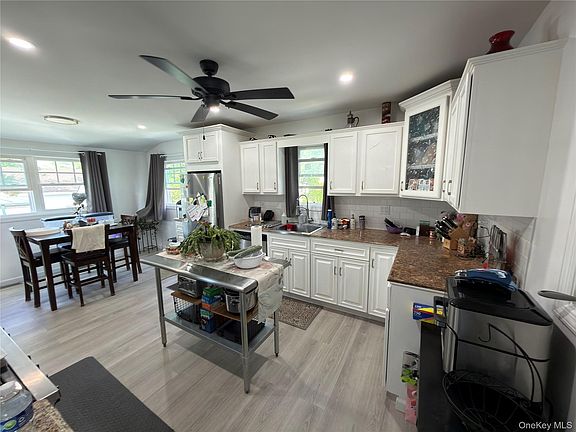 2nd image of 5 Zane Court