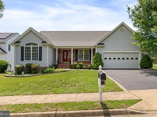 70 Orange Blossom Ct, Fredericksburg, VA 22405