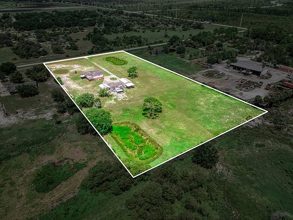 3rd image of 112 Park Land Dr