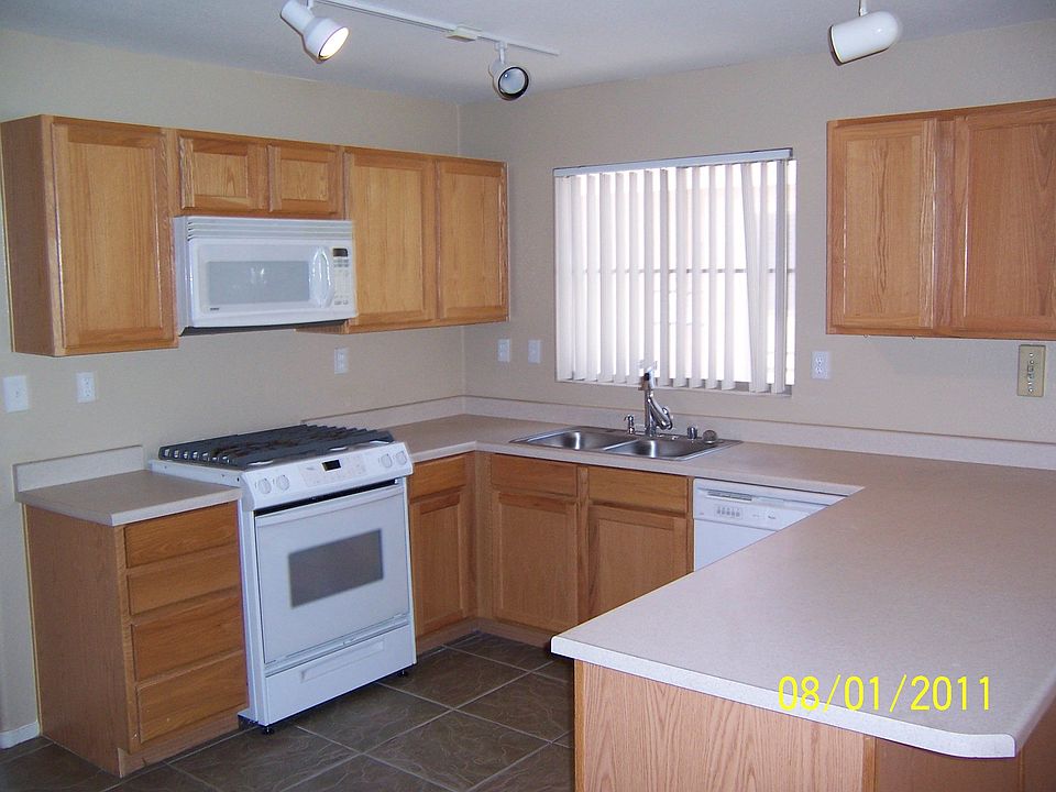 2nd image of 2555 Rosy Sunrise St