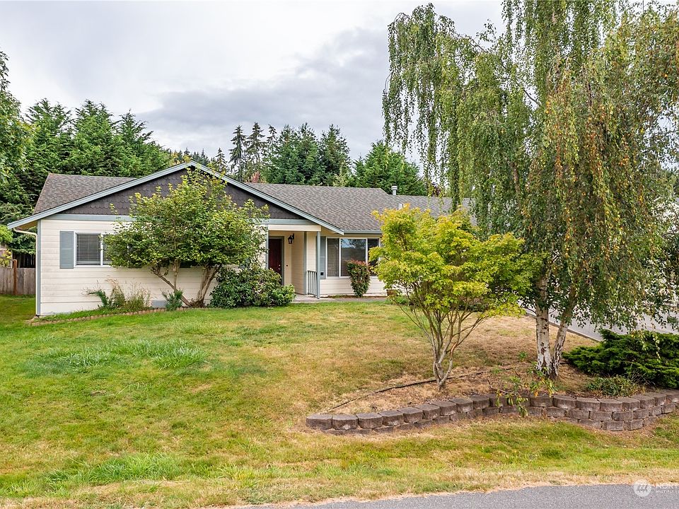1st image of 805 NE 8th Street