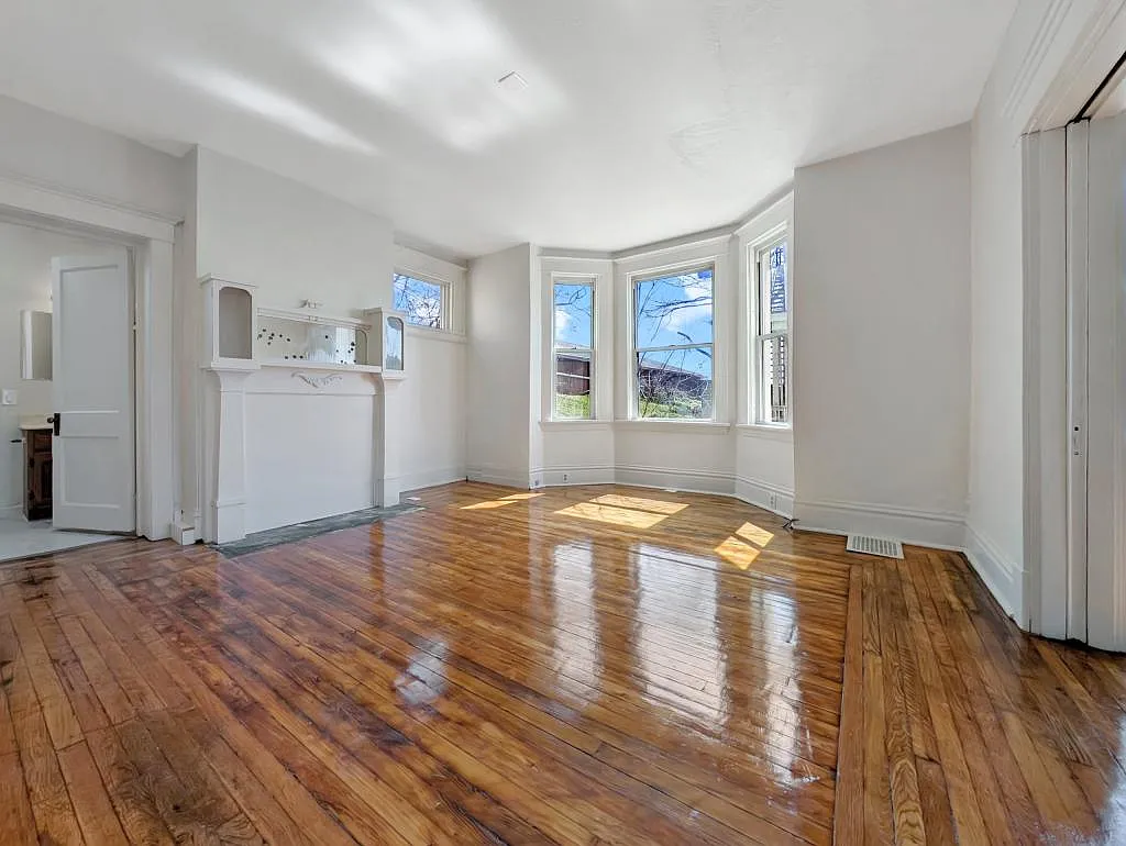 12 Carrick Ave 15210 — Photo 1
