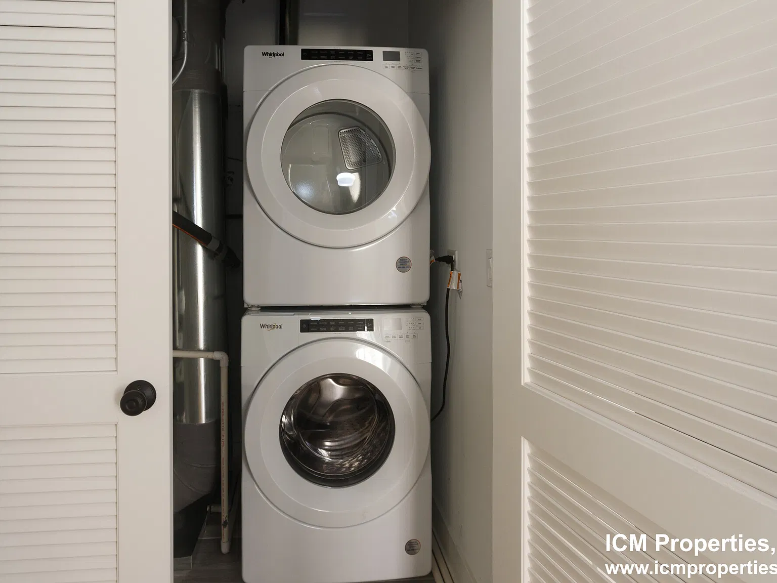 2 bed, $3,925 — Photo 3