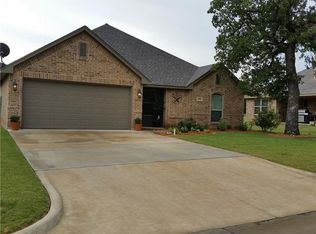 2204 Stonegate Blvd, Bridgeport, TX 76426