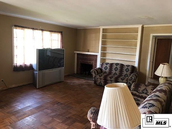 5th image of 604 S Lincoln St