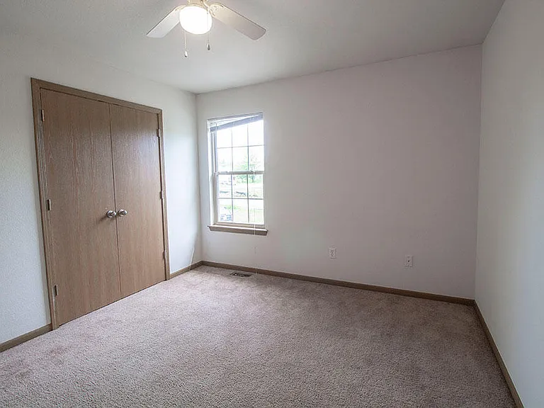 2119 Ballenger Ln — Photo 29