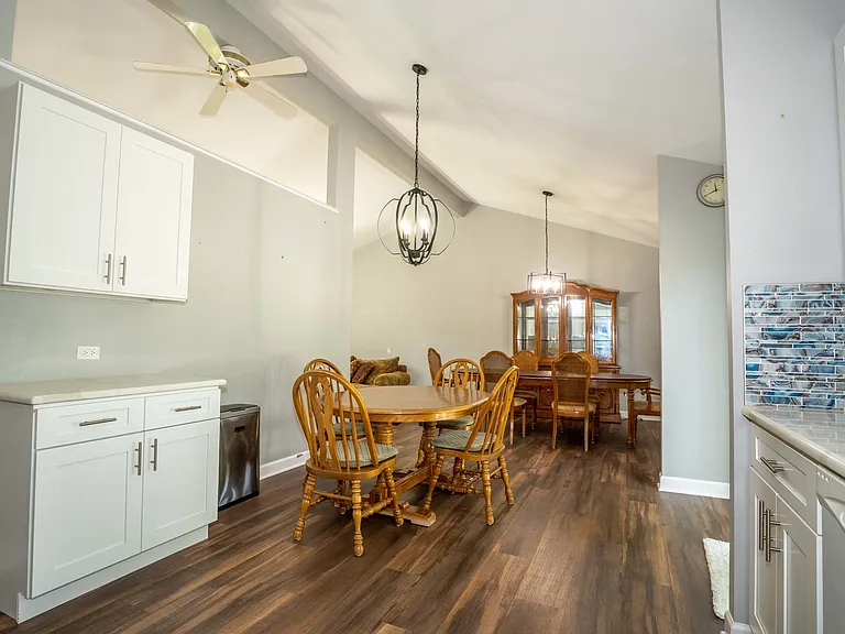 16409 Winding Creek Rd — Photo 9