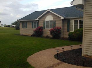 383 Falcon Dr, Falling Waters, WV 25419