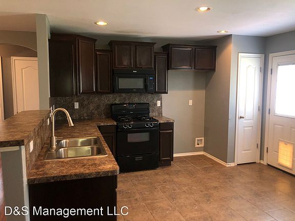 4th image of 2018 Bradford Cir