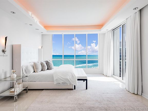 4th image of 5959 Collins Ave #1901-02