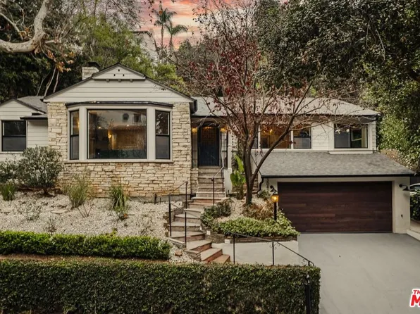 3042 N Beachwood Dr, Los Angeles, CA 90068