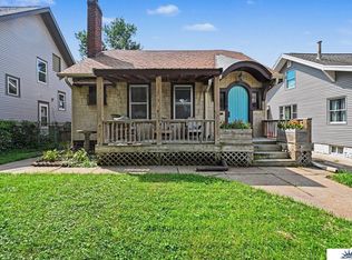 2534 N 49th St, Omaha, NE 68104