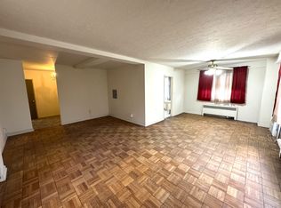 11820 Edgewater Dr APT 103, Lakewood, OH 44107