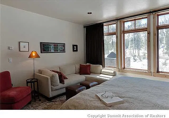 3 bed, 3.5 bath, 2857 sqft, $6,000 — Photo 1