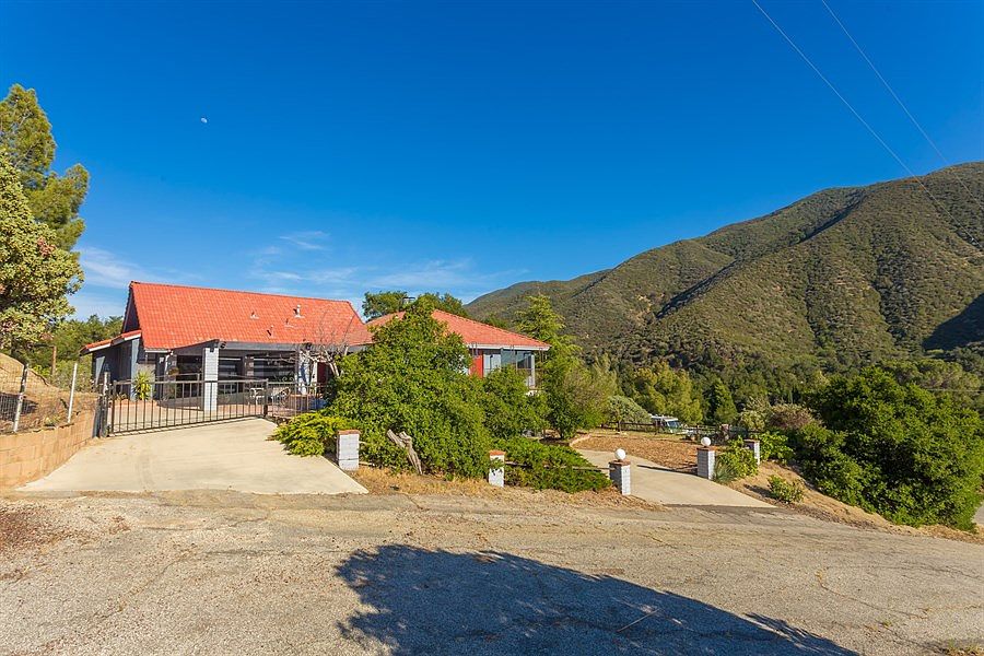 1st image of 39648 Calle El Baranco