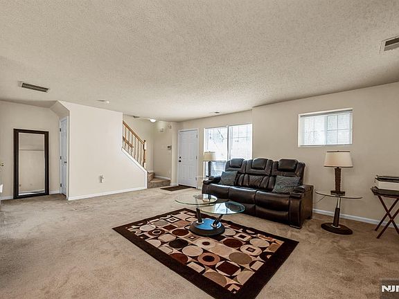 5th image of 159 W Market St #1411