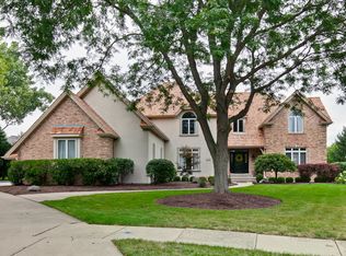 1414 Ronan Ct, Libertyville, IL 60048
