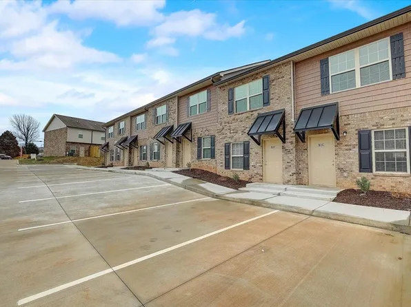 Pinebrook, 1260 Parkway Pl #1, Clarksville, TN 37042