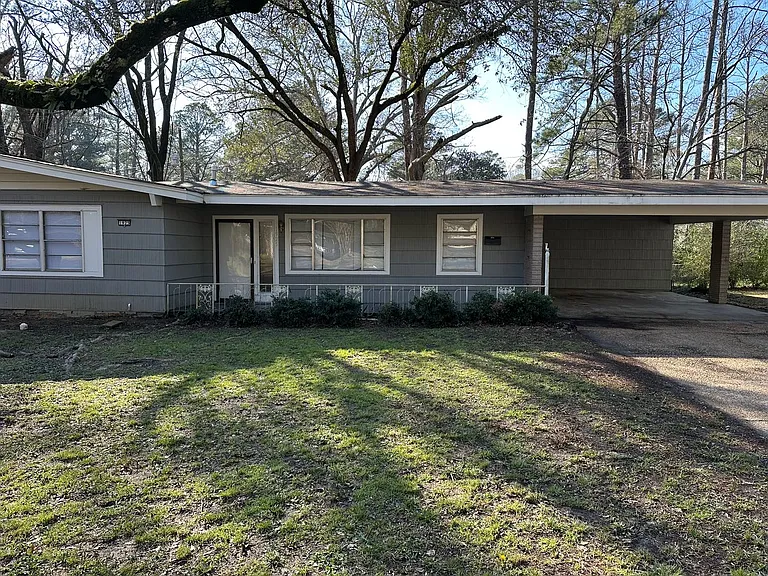 1925 Catalina Dr — Photo 1