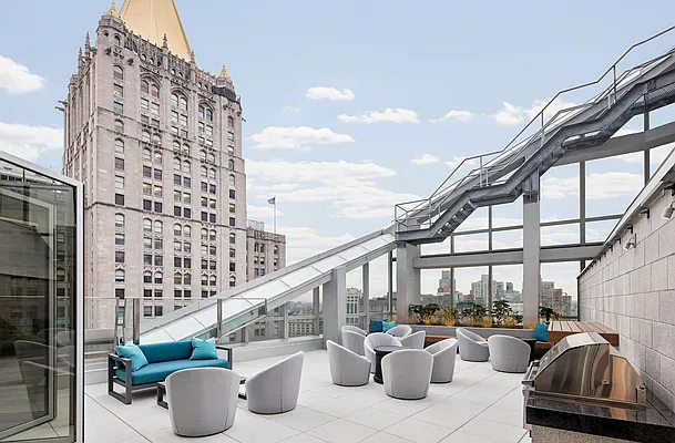 Rented by Compass | media 21