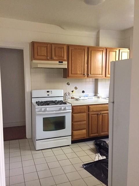 1st image of 71 Cassilis Ave #2S