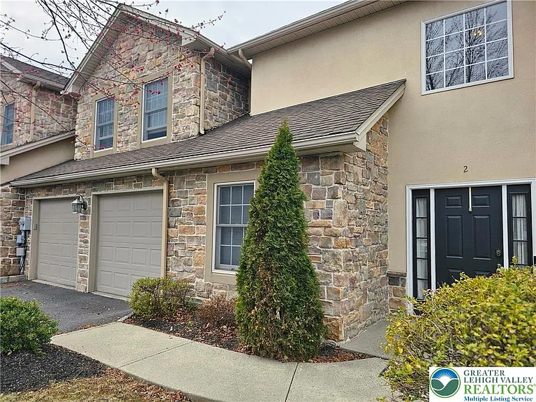 2 Tamarack Ct — Photo 3