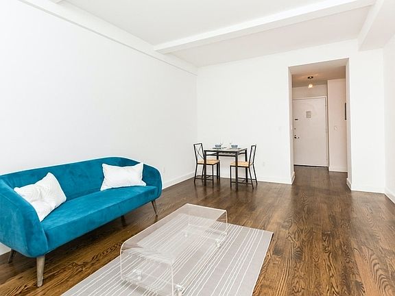 4th image of 212 W 91st St APT 723