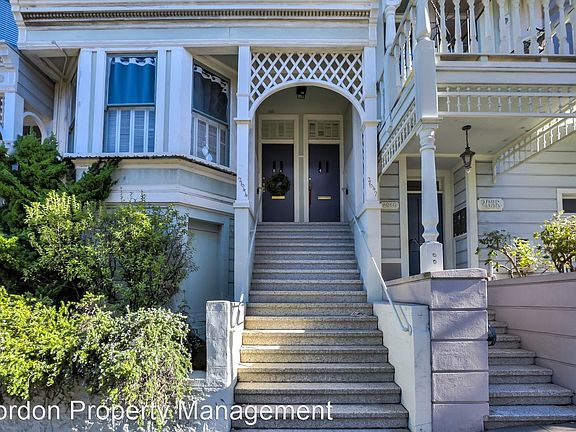 3rd image of 2642 Hyde St