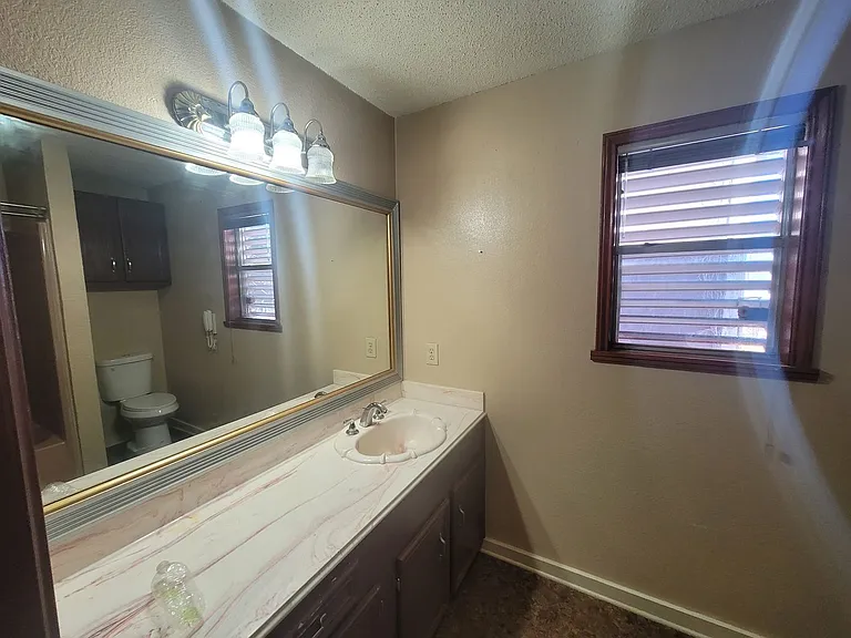 3321 Avenue M — Photo 17