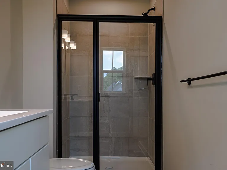 6 Foxwood Dr — Photo 28