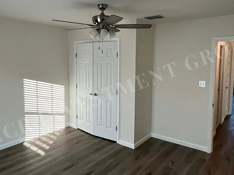 214 Williams Ln #D — Photo 16