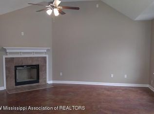 5805 Amaray Cv, Horn Lake, MS 38637