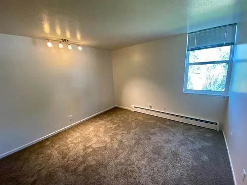 1245 E Vine St #3 — Photo 5