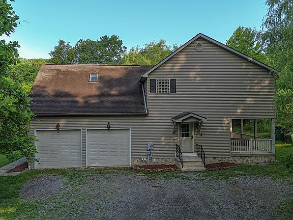 3rd image of 161 Cleer Rd