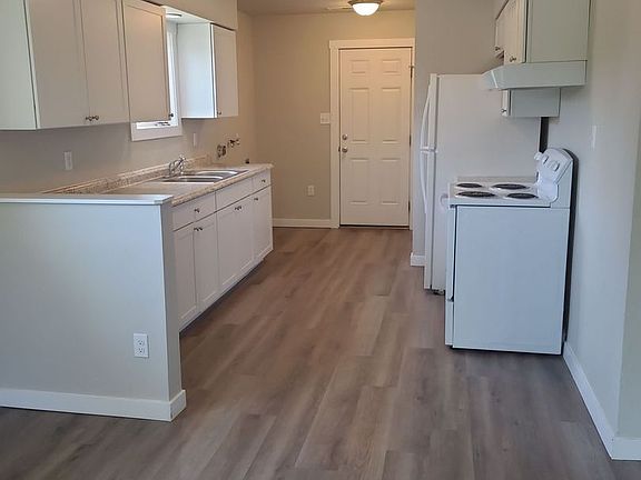 2nd image of 1105 Arlington Dr