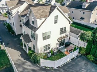 32 Hobbie St #B, Stamford, CT 06902