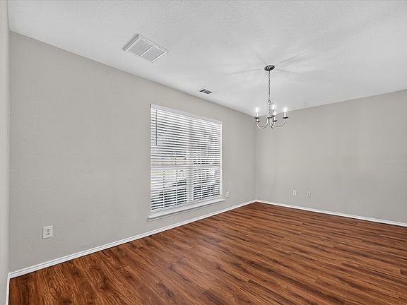 4th image of 4091 Baroque Way
