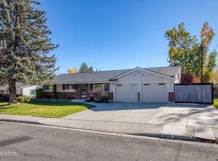 1020 Pine Ridge Dr, Reno, NV 89509
