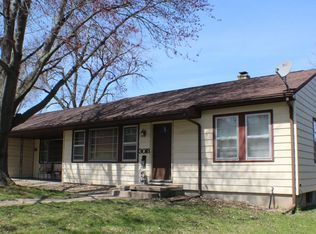 3018 Henderson Ave SE, Cedar Rapids, IA 52403