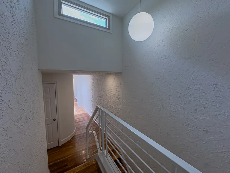 1934 Green St #3 — Photo 38