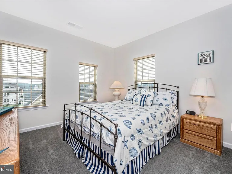 6426 Walcott Ln — Photo 16