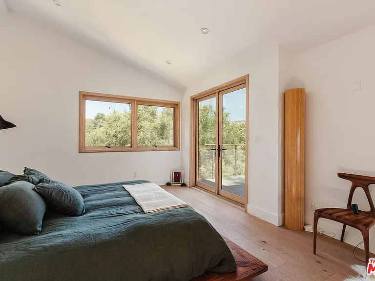 1149 Old Topanga Canyon Rd — Photo 30