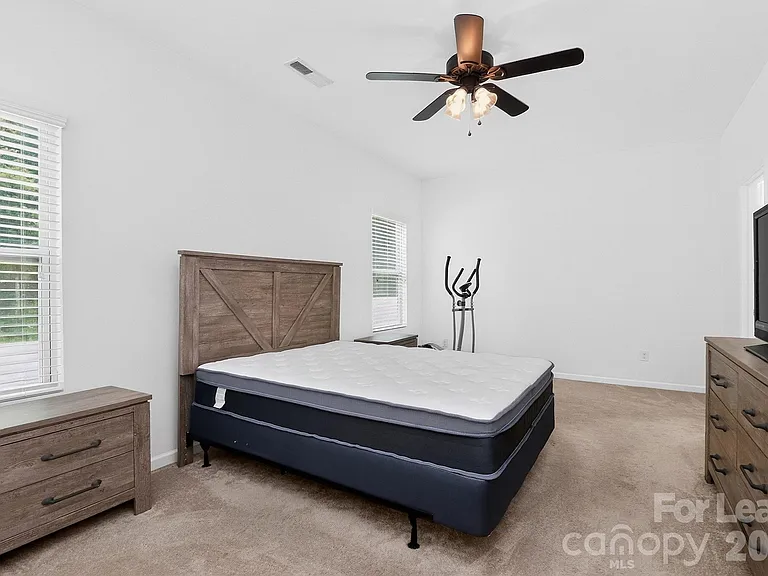 2038 Eddie Massey Ln — Photo 19