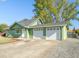 1475 SW Charles St, Dundee, OR 97115