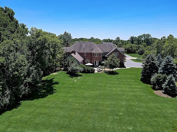 5th image of 62 Deer Point Dr