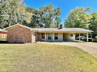 814 Poplarville St, Tupelo, MS 38801